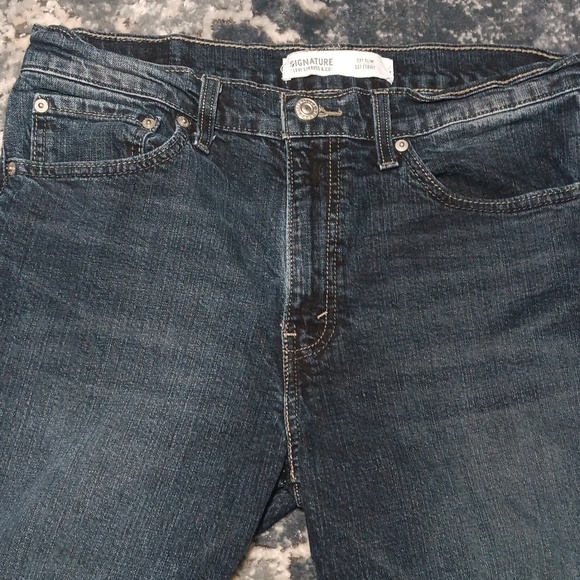 Levi Strauss Mens Jeans size 33x32 - Picture 1 of 5